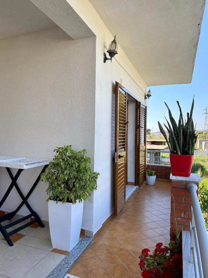 ホテルVila Arlind Vlorë エクステリア 写真